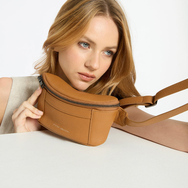 Status Anxiety Best Lies Women's Leather Bum Bag Tan