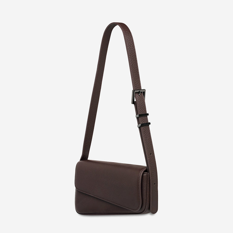 Status Anxiety Overnight Obsession Women's Leather Bag Cocoa