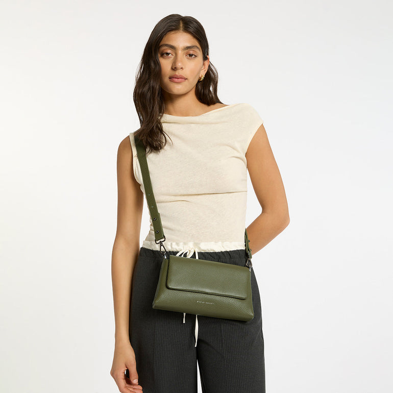 Status Anxiety Zenith Women’s Leather Bag Khaki