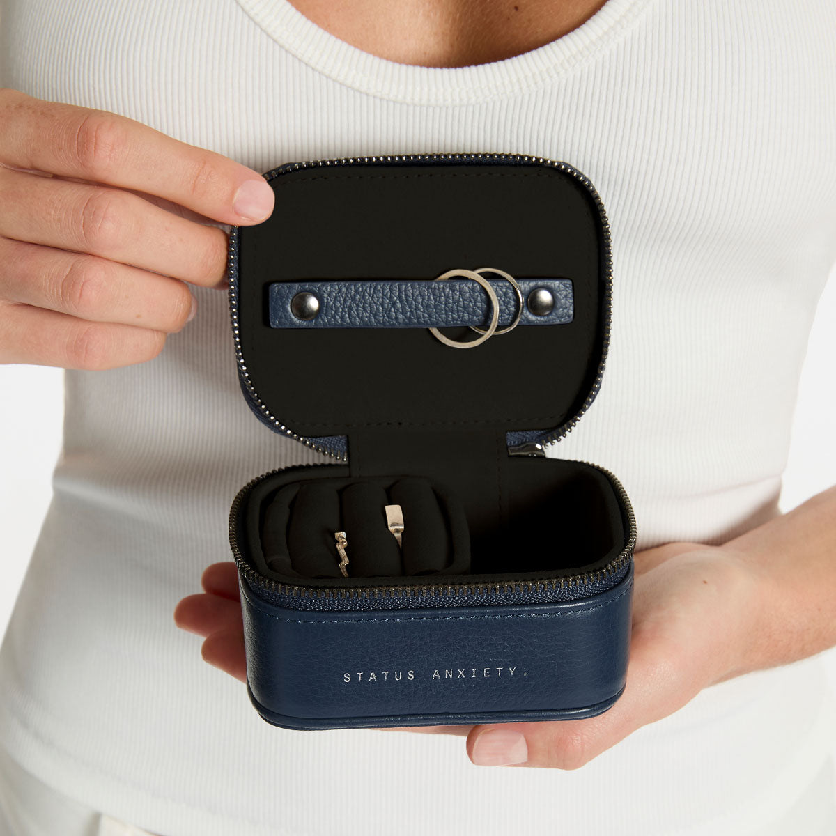 Heartbreaker Jewellery Case - Midnight Blue