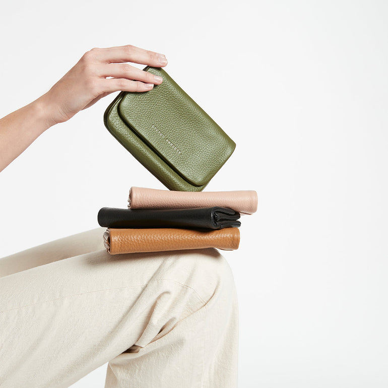 Status Anxiety Impermanent Women's Leather Wallet Khaki
