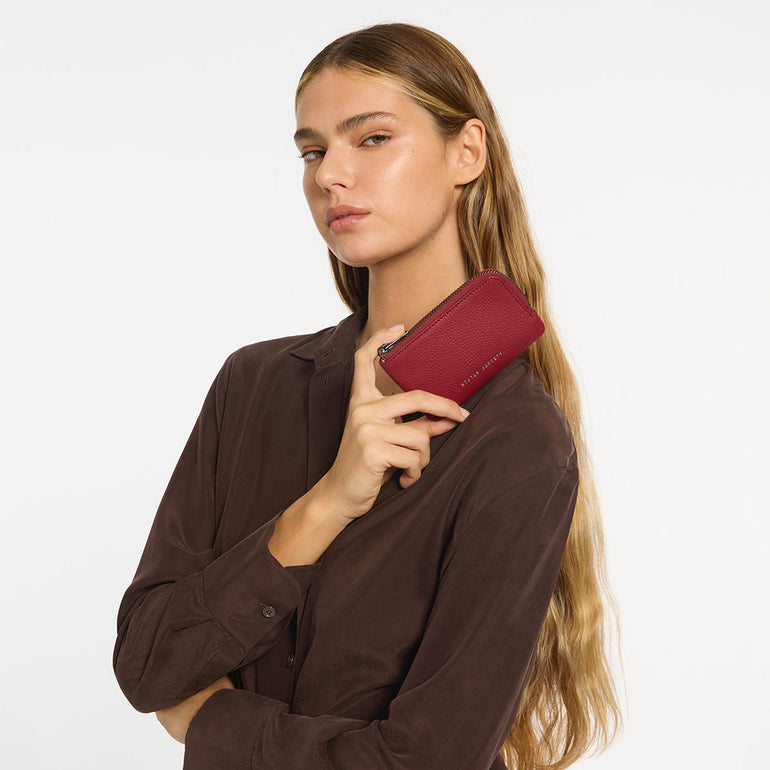 Status Anxiety Left Behind Women's Leather Pouch Rouge